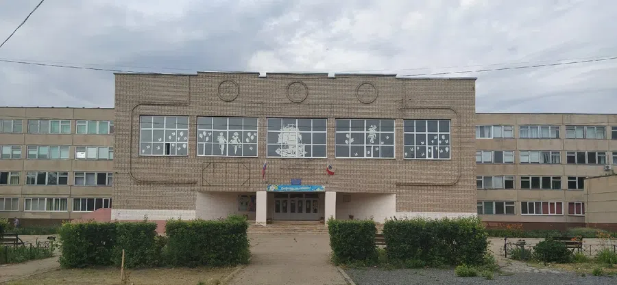 В Саратовской области 11-классник умер в школе от остановки сердца