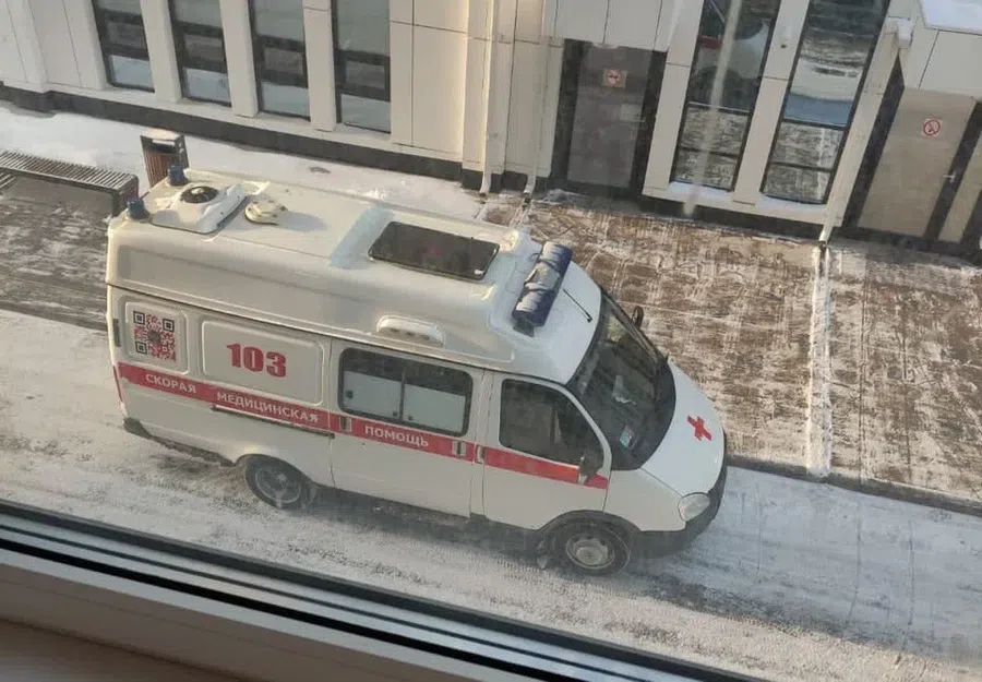 В Нижнем Новгороде сожитель выбросил с четвертого этажа свою гражданскую жену: В тяжелом состоянии она попала в больницу