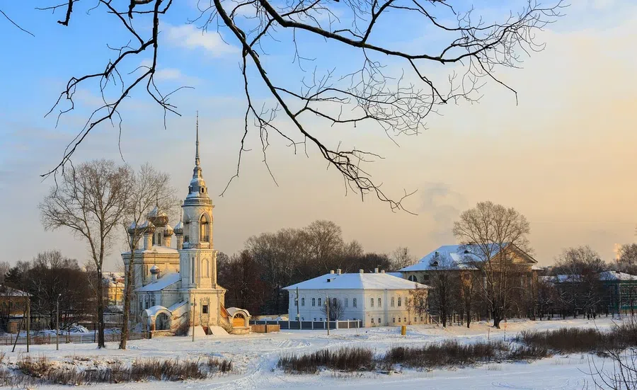 церковь, зима