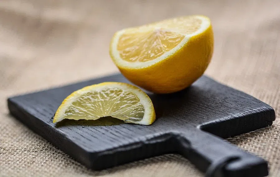 Лимонная кожура может стать спасением для садоводов при посадке семян: хитрый и полезный совет