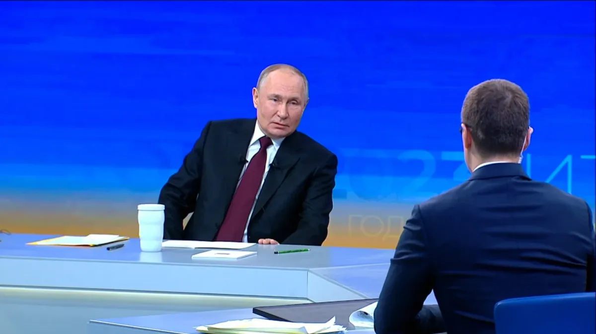 Владимир Путин. Фото: кадр из трансляции прямой линии