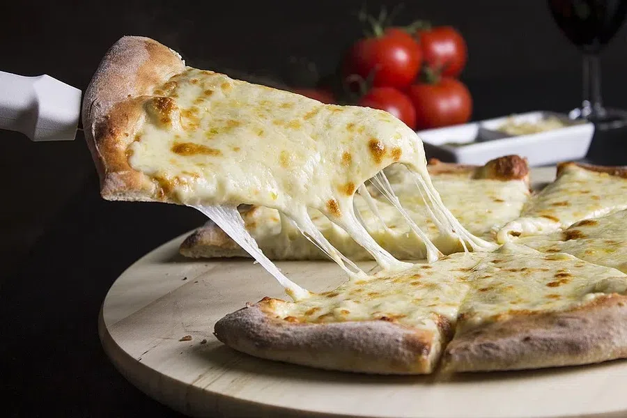 Ваша любимая начинка для пиццы говорит о ваших предпочтениях в выборе партнера: исследование