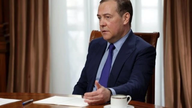 Попытка напасть на Крым станет объявлением войны. Об этом заявил зампредседателя Совбеза РФ Дмитрия Медведева