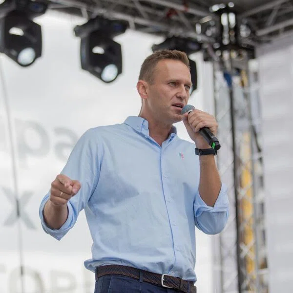 В России Алексея Навального* и Любовь Соболь* внесли в список террористов и экстремистов