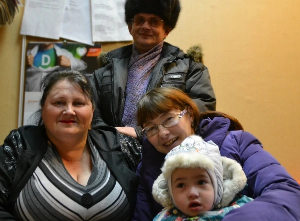 Наташа уезжала в Искитим счастливой, ведь у них с Тимуром появилась там отдельная комната и добрые люди, которые помогут ей встать на ноги
