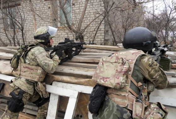 В операции по обезвреживанию террористов участвовали сотрудники МВД и ФСБ В операции задержания участвовали сотрудники МВД и ФСБ