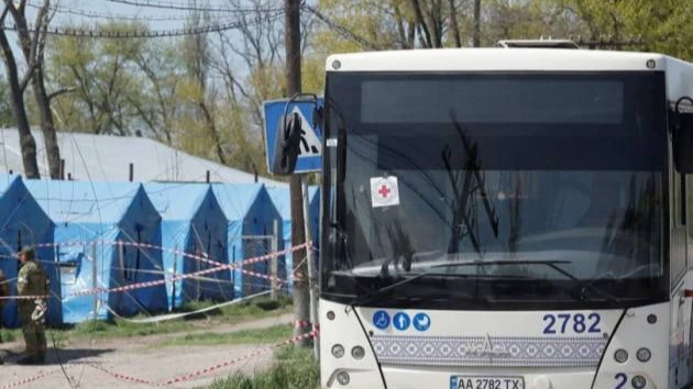ООН и Красный крест проводят третью эвакуацию людей из Мариуполя и «Азовстали»