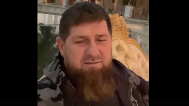 «Ты заставляешь страдать сотни людей» Рамзан Кадыров разнес на видео главаря Азова* за то, что он намеренно удерживает на «Азовстали» свыше 300 гражданских 