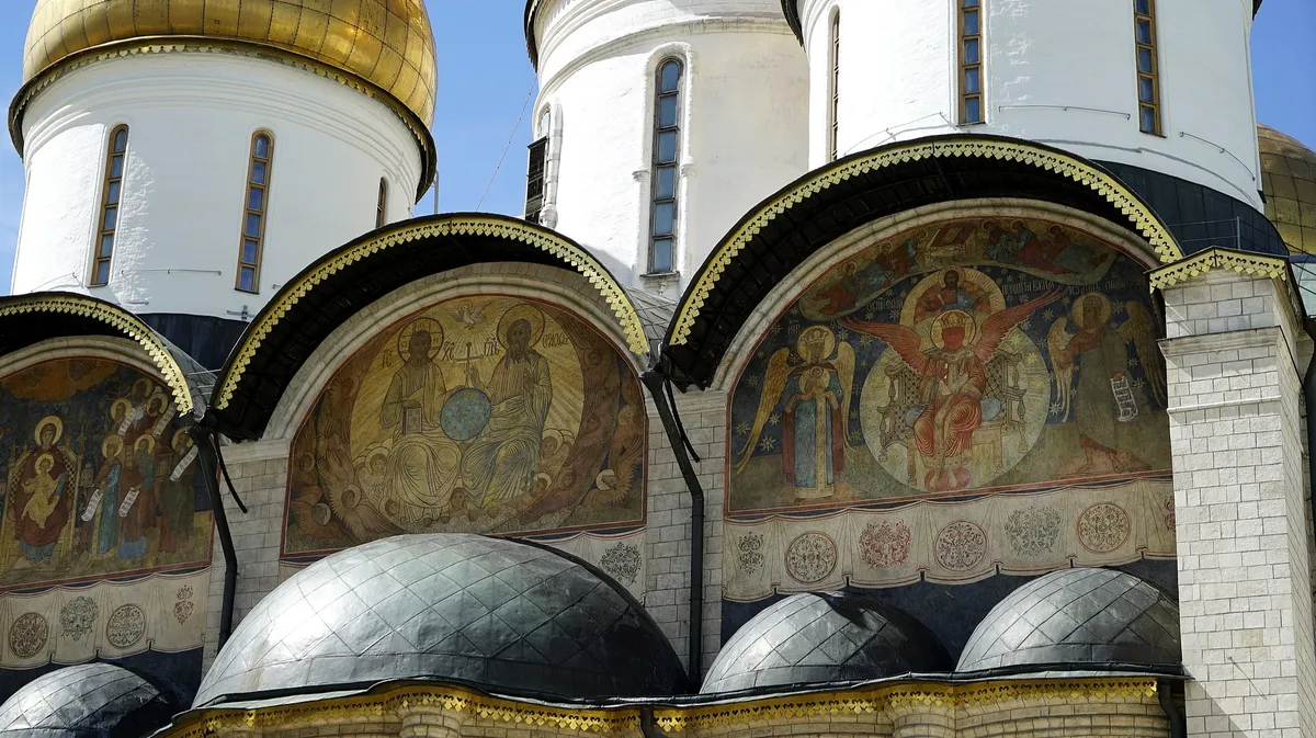 Во все православные праздники рекомендуется обязательно посетить храм. Фото: Pixabay.com