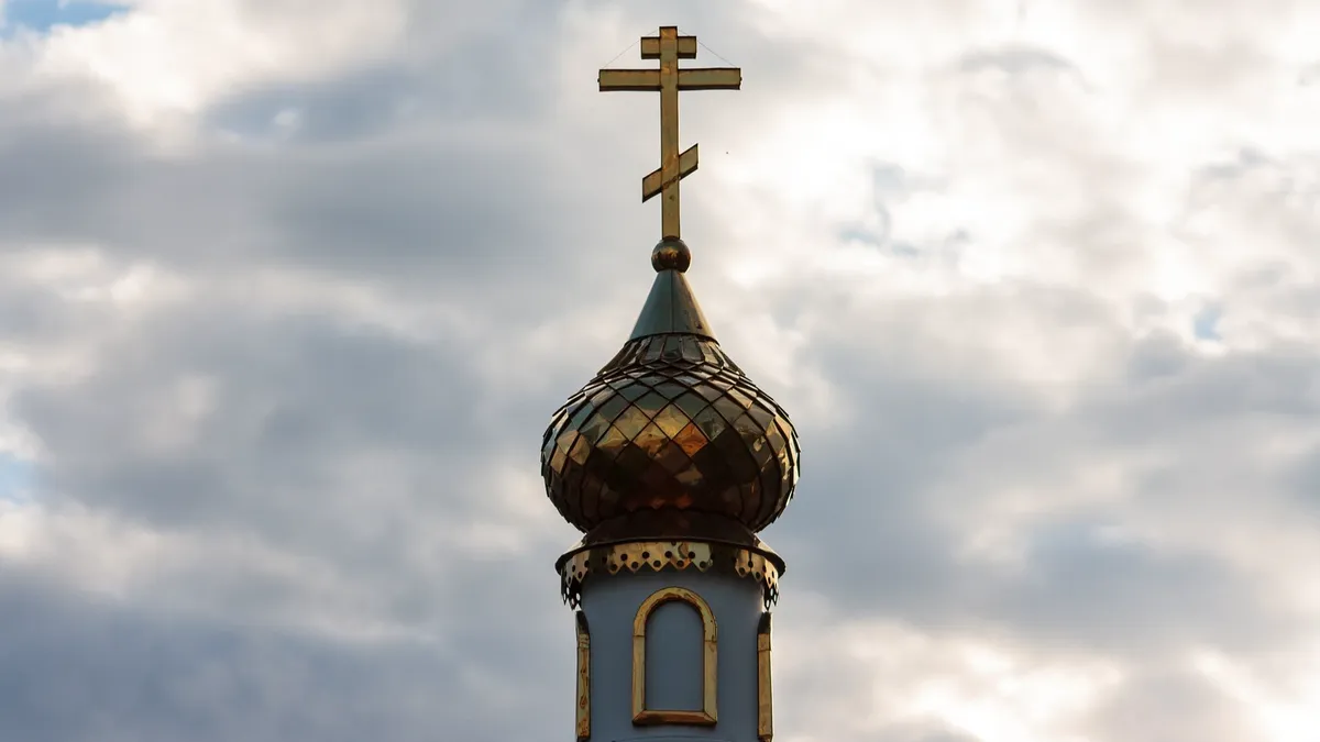 Крест венчает купола всех православных храмов. Фото: pixabay.com