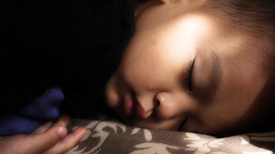 Психолог рассказал о 4 способах, которые помогут прекратить ночные кошмары у ребенка