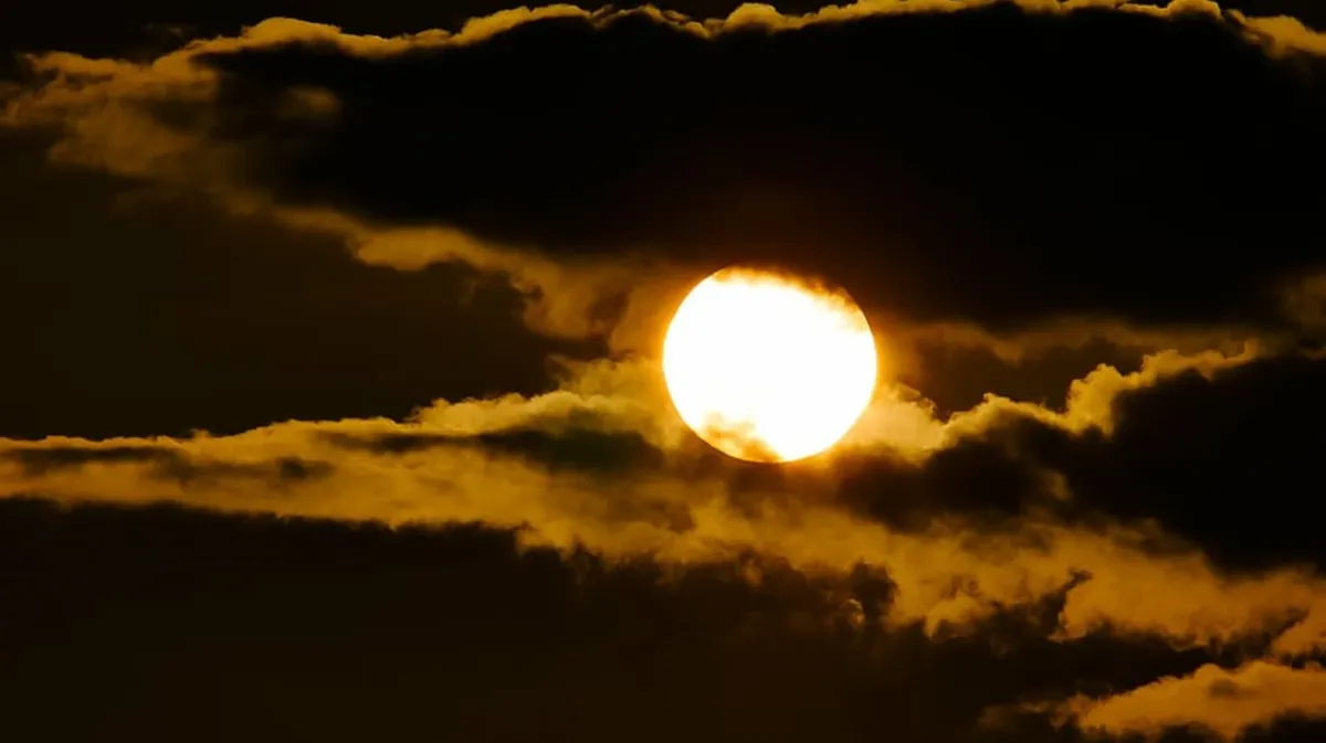 Что категорически нельзя делать землянам в Гибридное солнечное затмение 20 апреля года, когда в 04.36 откроется первый коридор затмений 2023 года