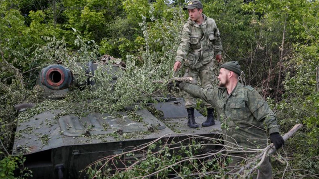 Внимание к спецоперации на Украине продолжает снижаться. Фото: REUTERS/Alexander Ermochenko