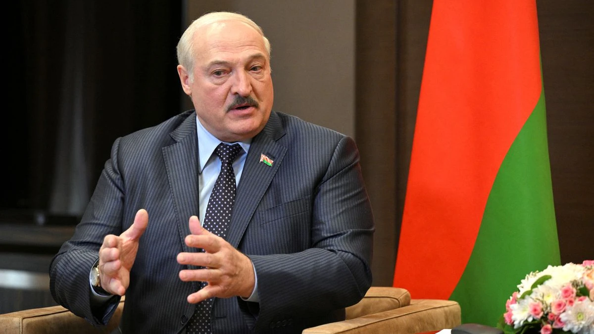 Лукашенко заявил, что Украина пыталась нанести ракетные удары по военным объектам Белоруссии 