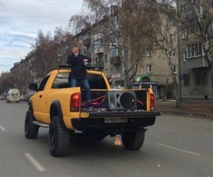Сделал предложение из кузова