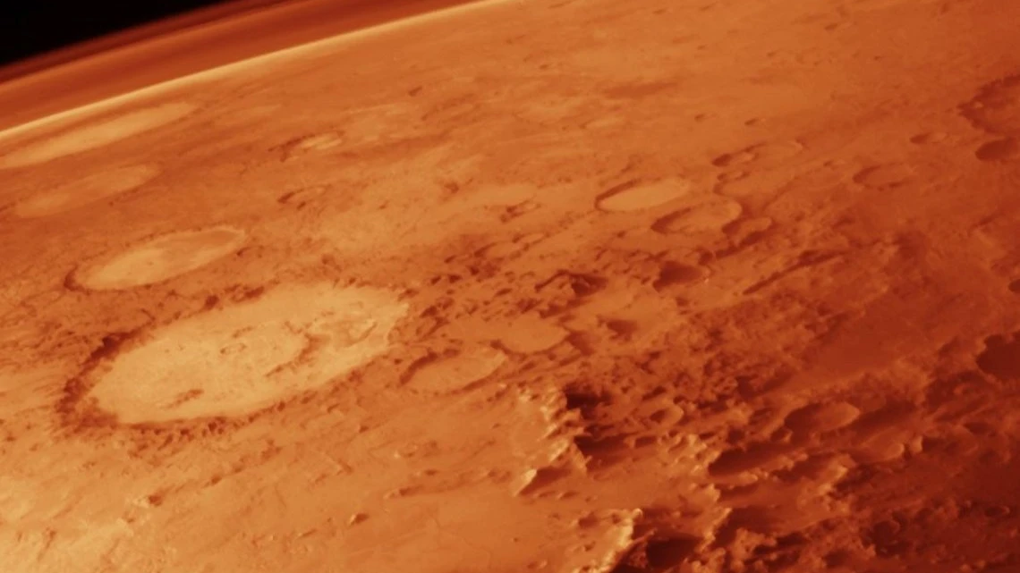 Кратер Марса, выпустивший метеорит «Черная красавица» возрастом 4,4 млрд лет, обнаружен искусственным интеллектом на потрясающем фото  
