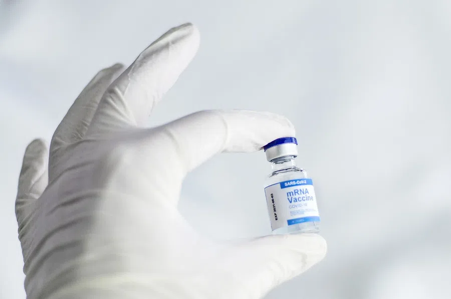 Гинбург: У назальной вакцины от коронавируса отсутствуют побочные эффекты