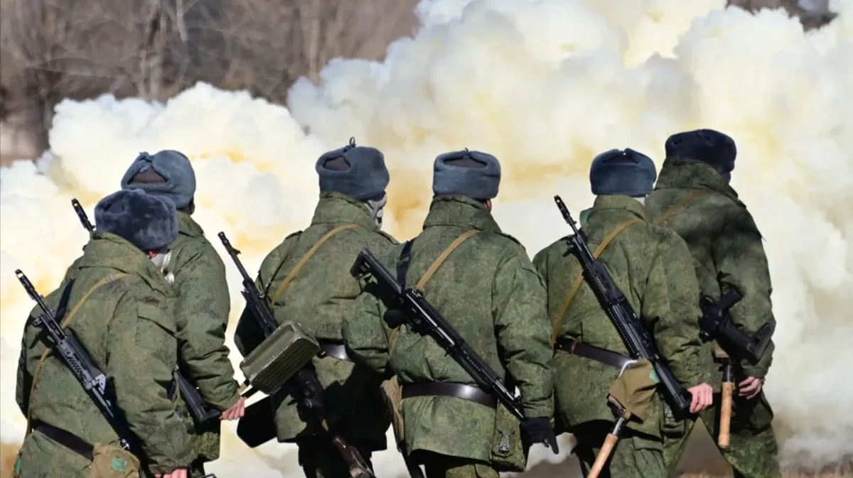 Мобилизованных граждан из Саратовской области чуть не отправили на спецоперацию без оружия и бронежилетов 