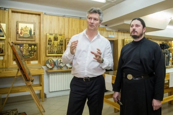 Ройзман приедет в Новосибирск с иконами 