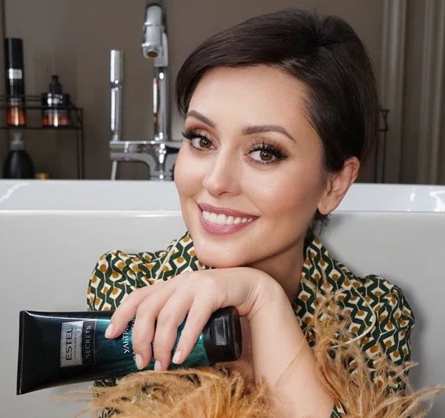 Звезда Comedy Woman Мария Кравченко рассказала о потере 70% волос из-за коронавируса