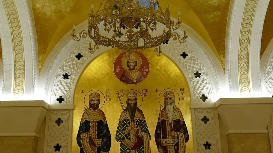 Православные храм всегда ждут своих прихожан - как в праздники, так и без них. Фото: piqsels.com