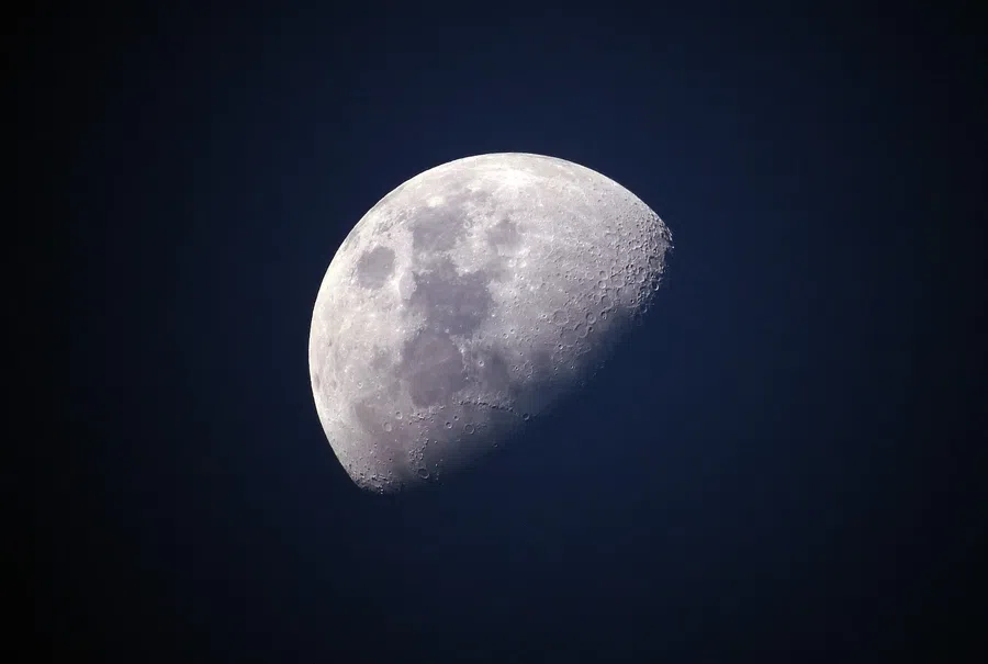 Украина намерена высадить человека на Луну