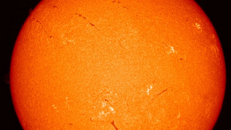 Вид поверхности Солнца сейчас не вызывает опасений. Фото: tesis.xras.ru