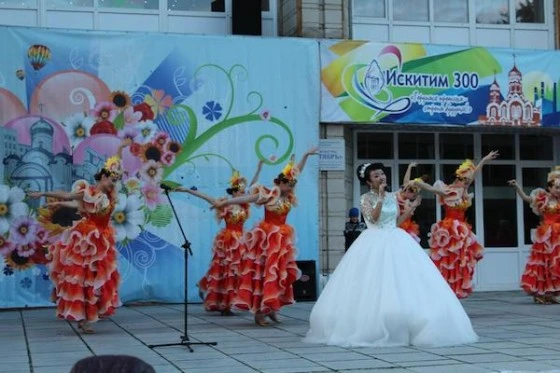 Для ложковцев выступили китайцы