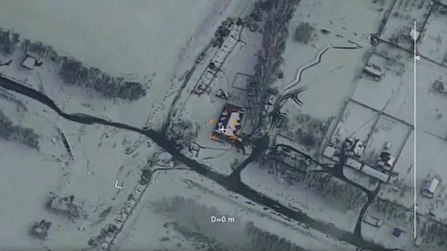 Минобороны показало на видео удар беспилотника по опорному пункту в ходе военной операции на Украине