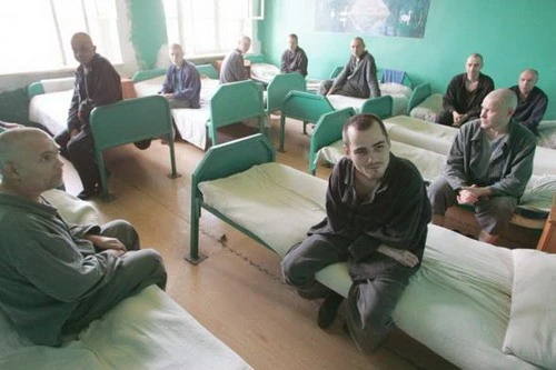 Сотни пациентов лежат в стационаре знаменитой новосибирской психушки