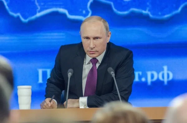 Депутат Верховной рады вспомнил 10 предупреждений Путина властям Украины