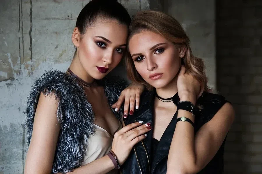 Женский гороскоп для самых умных знаков зодиака.