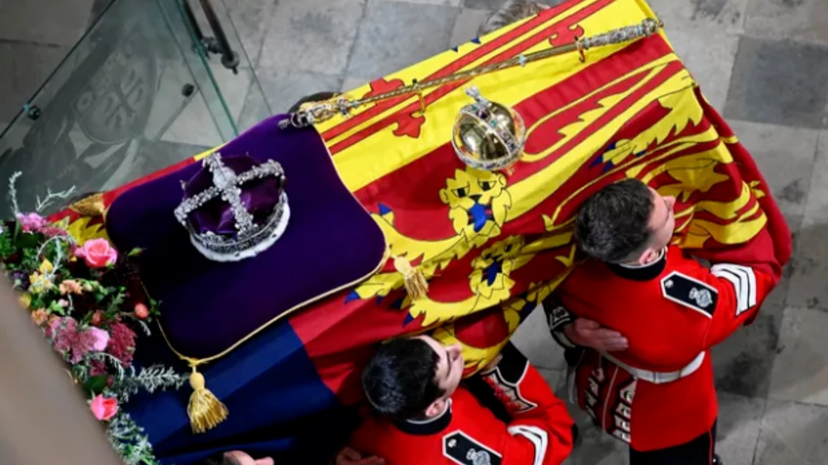 Как прощались с королевой Елизаветой II – похороны монарха 19.09.2022
