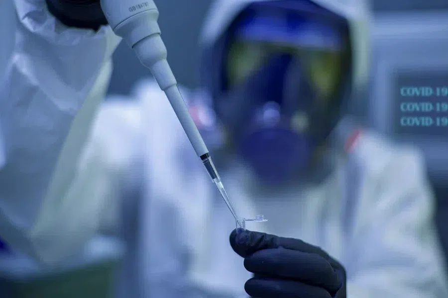 Новая вакцина от коронавируса КоВак-1 дает надежду людям со слабым иммунитетом
