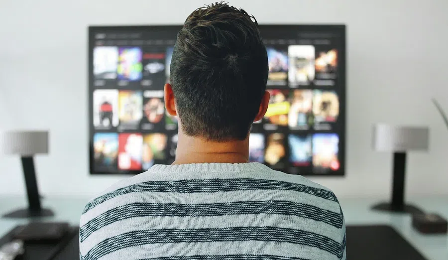 Просмотр телевизора увеличивает риск возникновения тромбов в ваших сосудах и смерти