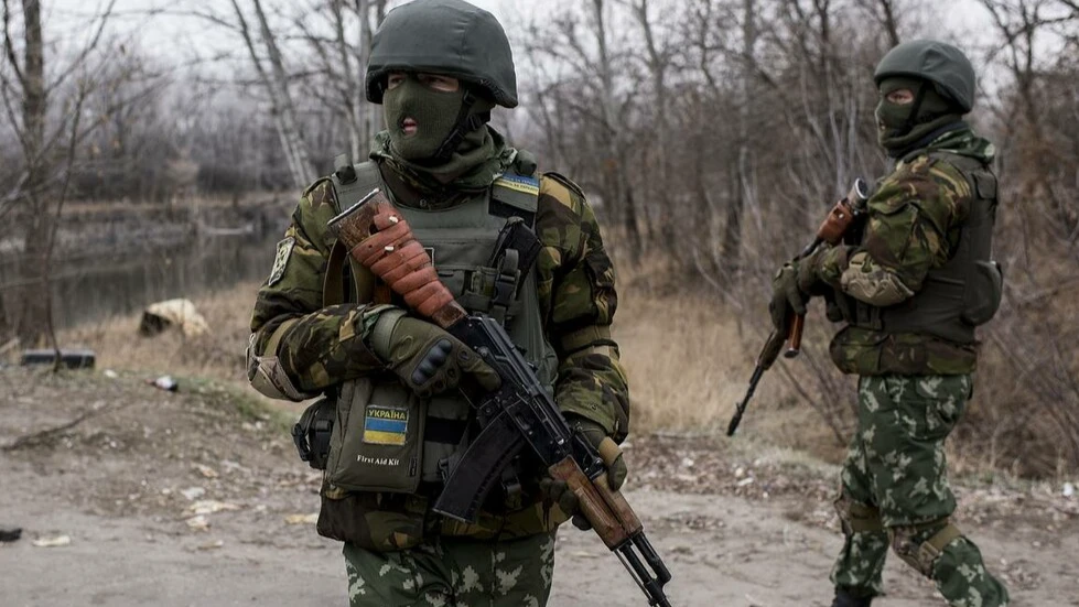 Украинским боевикам предлагают добровольно сложить оружие. Фото: ТАСС