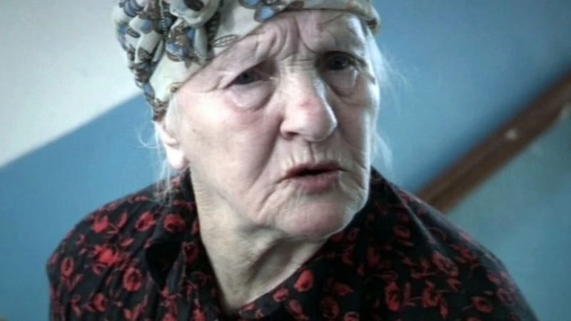 90-летнюю блокадницу и актрису Лидию Доротенко не пустили в кино. Молодая сотрудница была непреклонна и равнодушна 