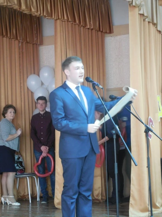 Конкурс проходил в школе Линева