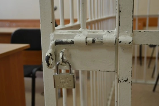 Дело матери, заставлявшей дочь воровать, передано в Искитимский суд