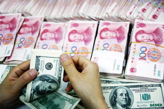 Чиновник признан виновным во взятках на 246,8 млн юаней 