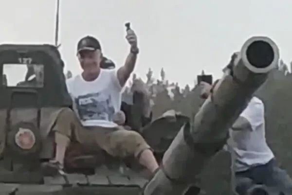 Скриншот из видео