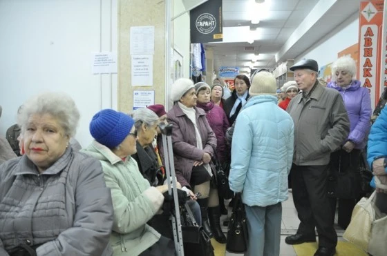 Пожилым людям не придется стоять в очередях