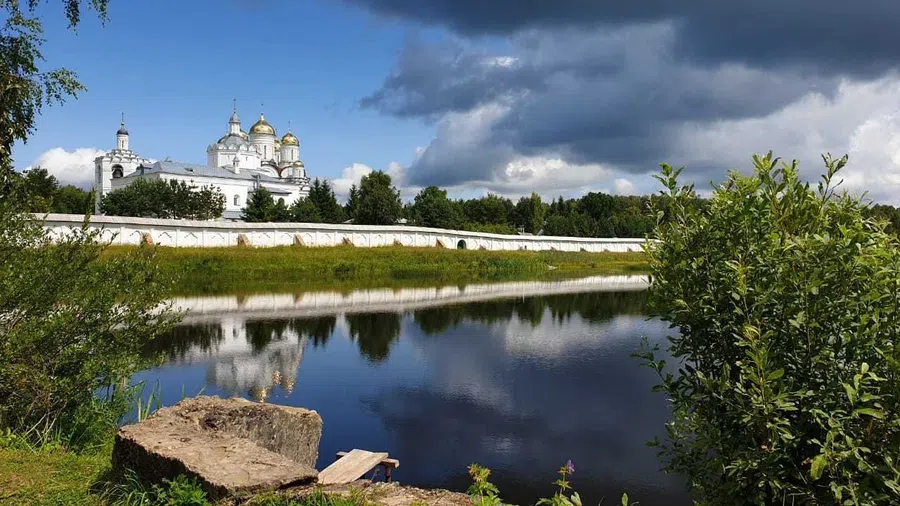 монастырь