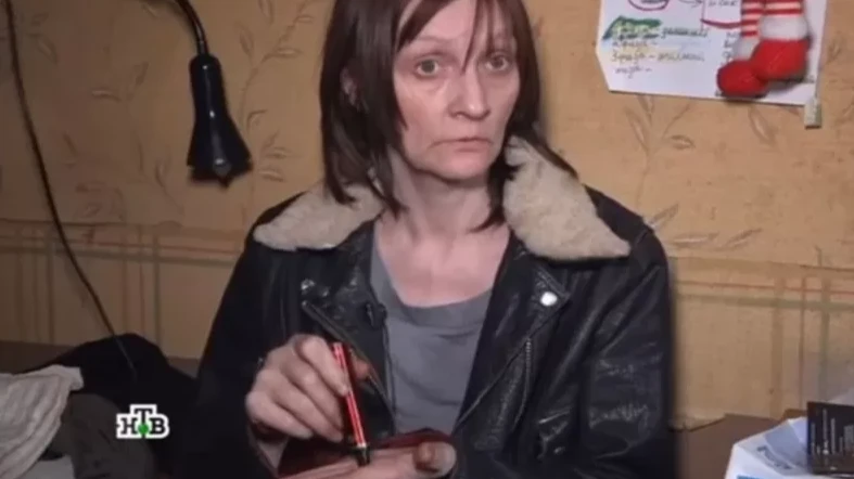 «Это какой-то ад – тараканы и дикий бардак»: Васильева ужаснулась состоянием квартиры бывшей жены Михаила Ефремова